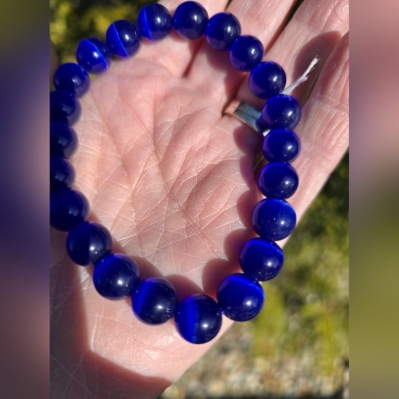 10mm Natural Blue Cat Eye - Picture 3 of 11